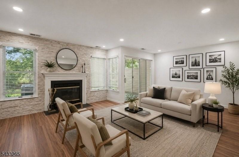 48 Eton Ct - Photo 6 of 23