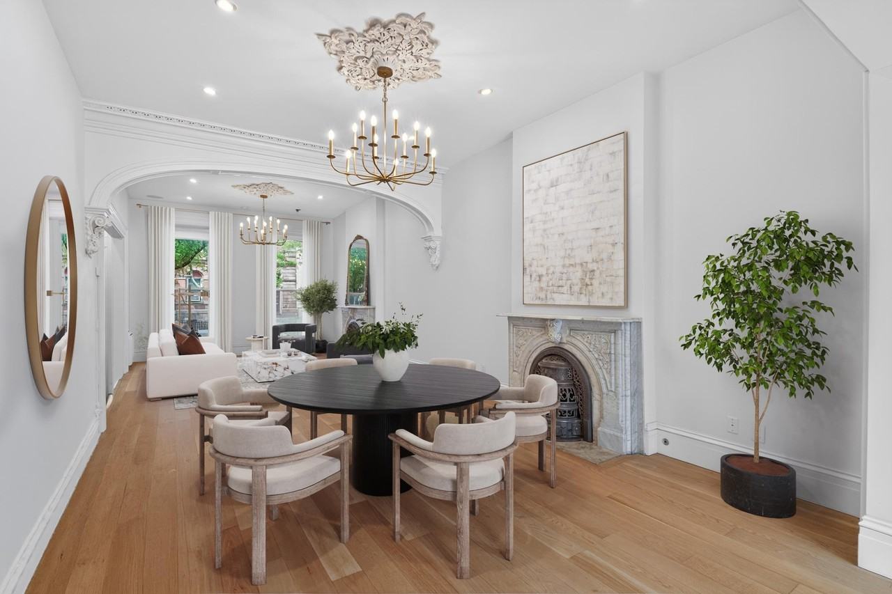 139 Grand St - Photo 3 of 48