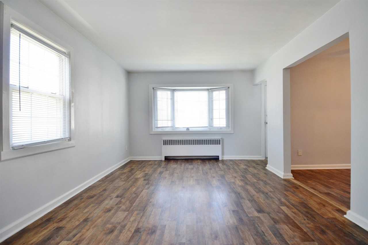 34 Newman Ave #1 - Photo 4 of 21