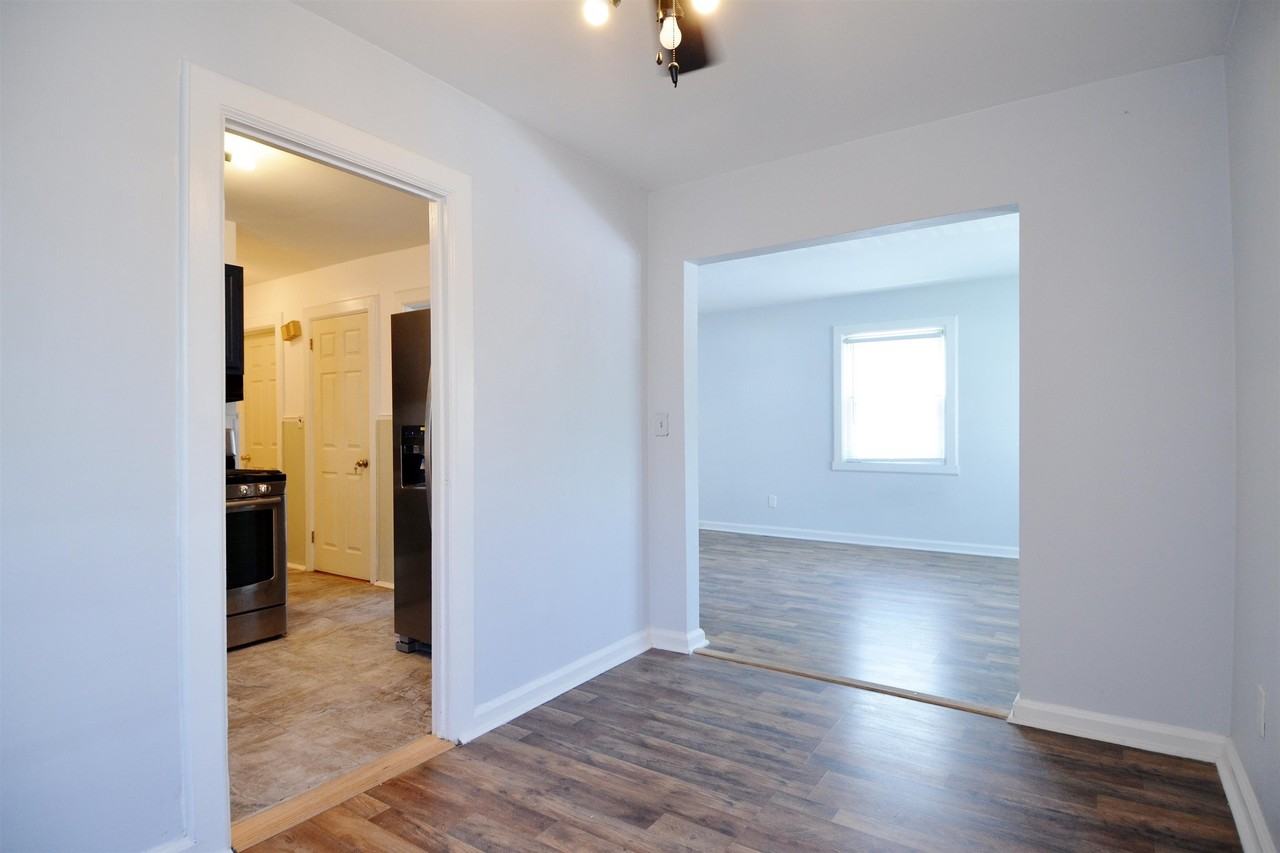 34 Newman Ave #1 - Photo 6 of 21