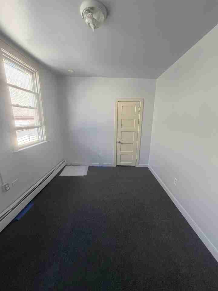 133 W 30th St #3 - Photo 4 of 9