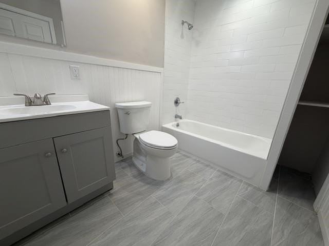 415 Broadway #4 - Photo 5 of 10