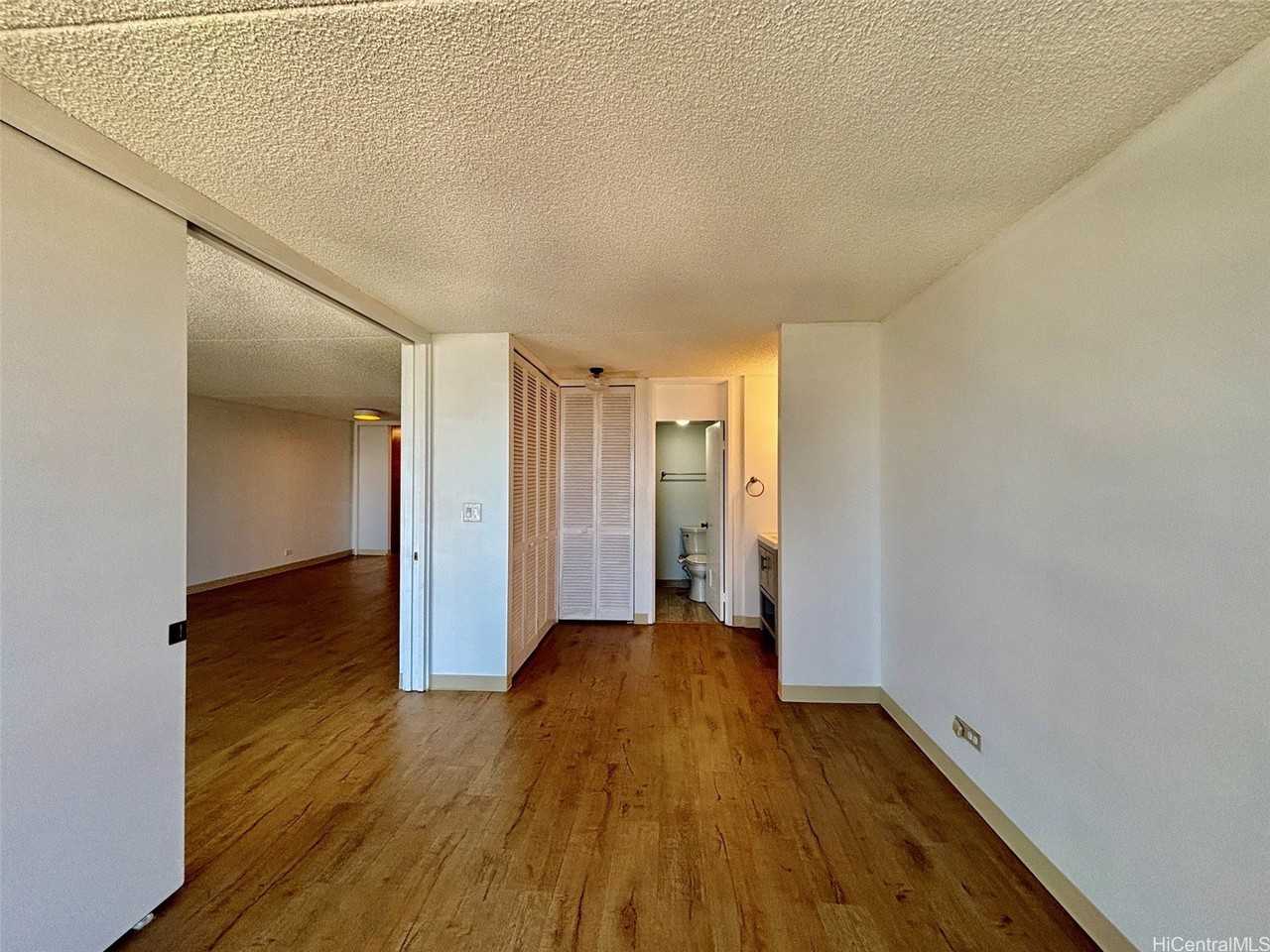469 Ena Rd #3007 - Photo 6 of 21