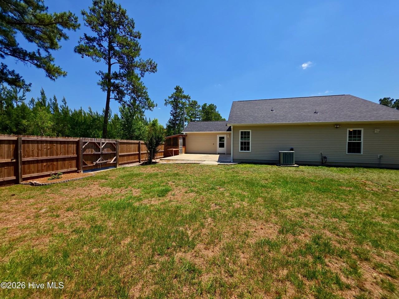 200 Sweet Gum Ln - Photo 5 of 31