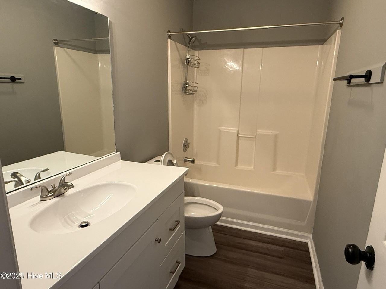 1200 Peyton Cir #A - Photo 5 of 9