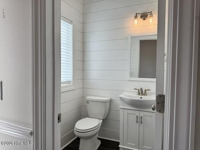 3404 Richter Way #B - Photo 2 of 36