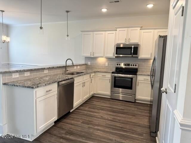 3404 Richter Way #B - Photo 3 of 36