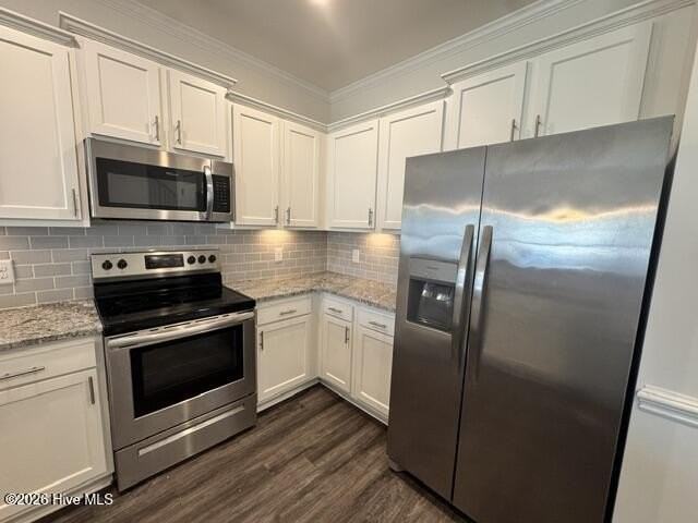 3404 Richter Way #B - Photo 6 of 36