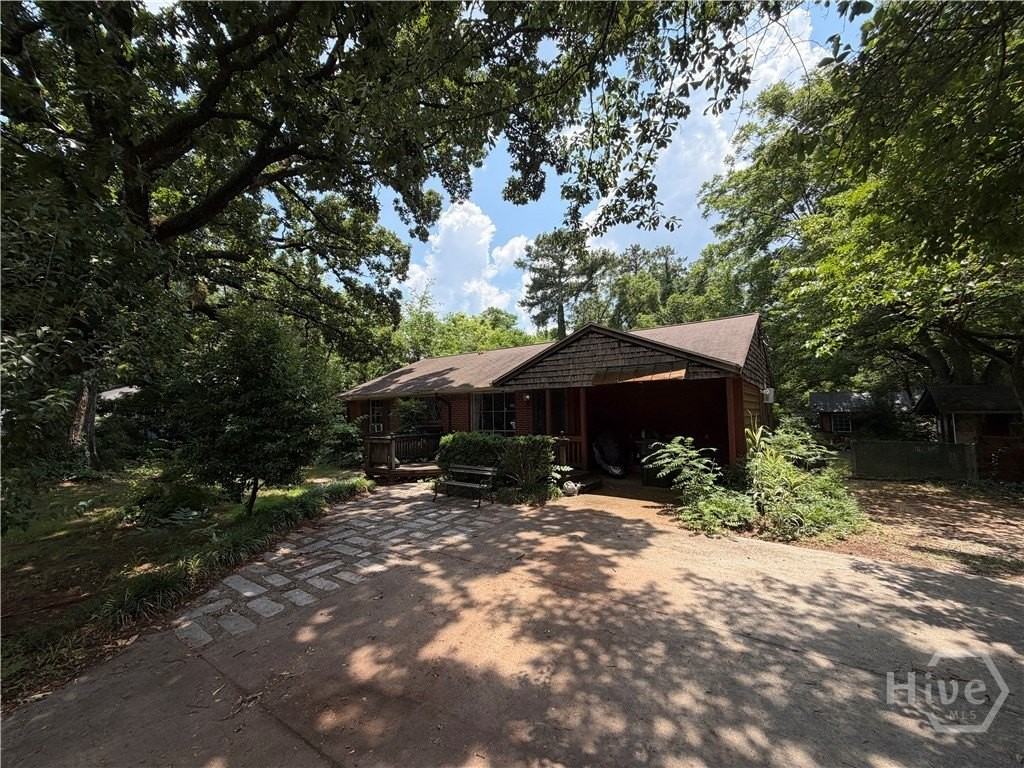 1054 College Station Rd - Photo 2 of 2