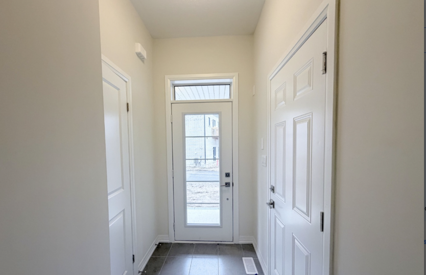 660 Colborne St W - Photo 2 of 10