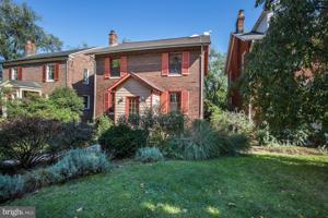 featured image of 5539 30th Pl Nw