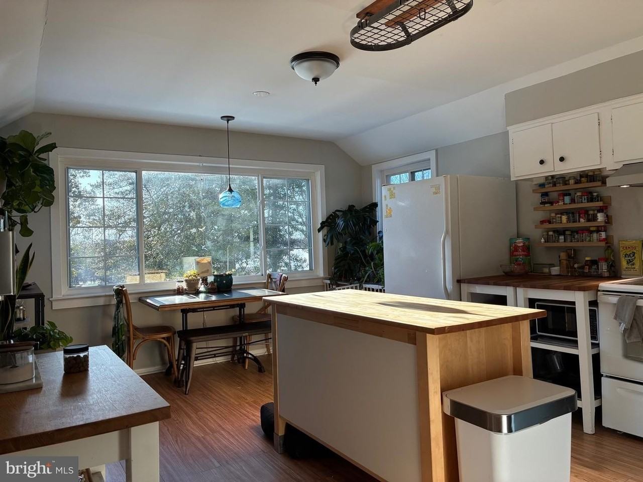 12602 Gould Rd - Photo 7 of 32