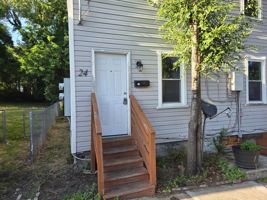 featured image of 24 E Pall Mall St