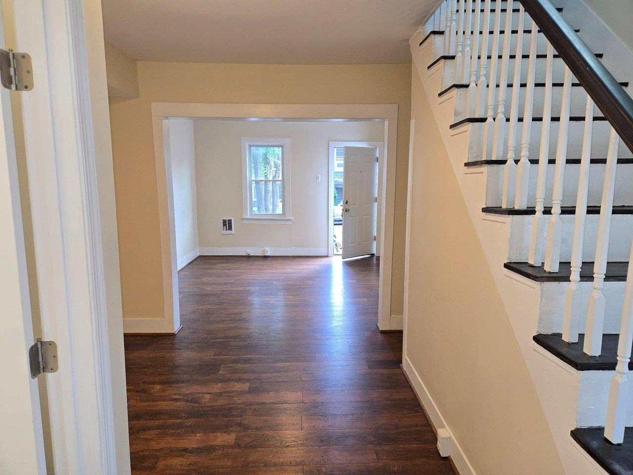 24 E Pall Mall St - Photo 3 of 8