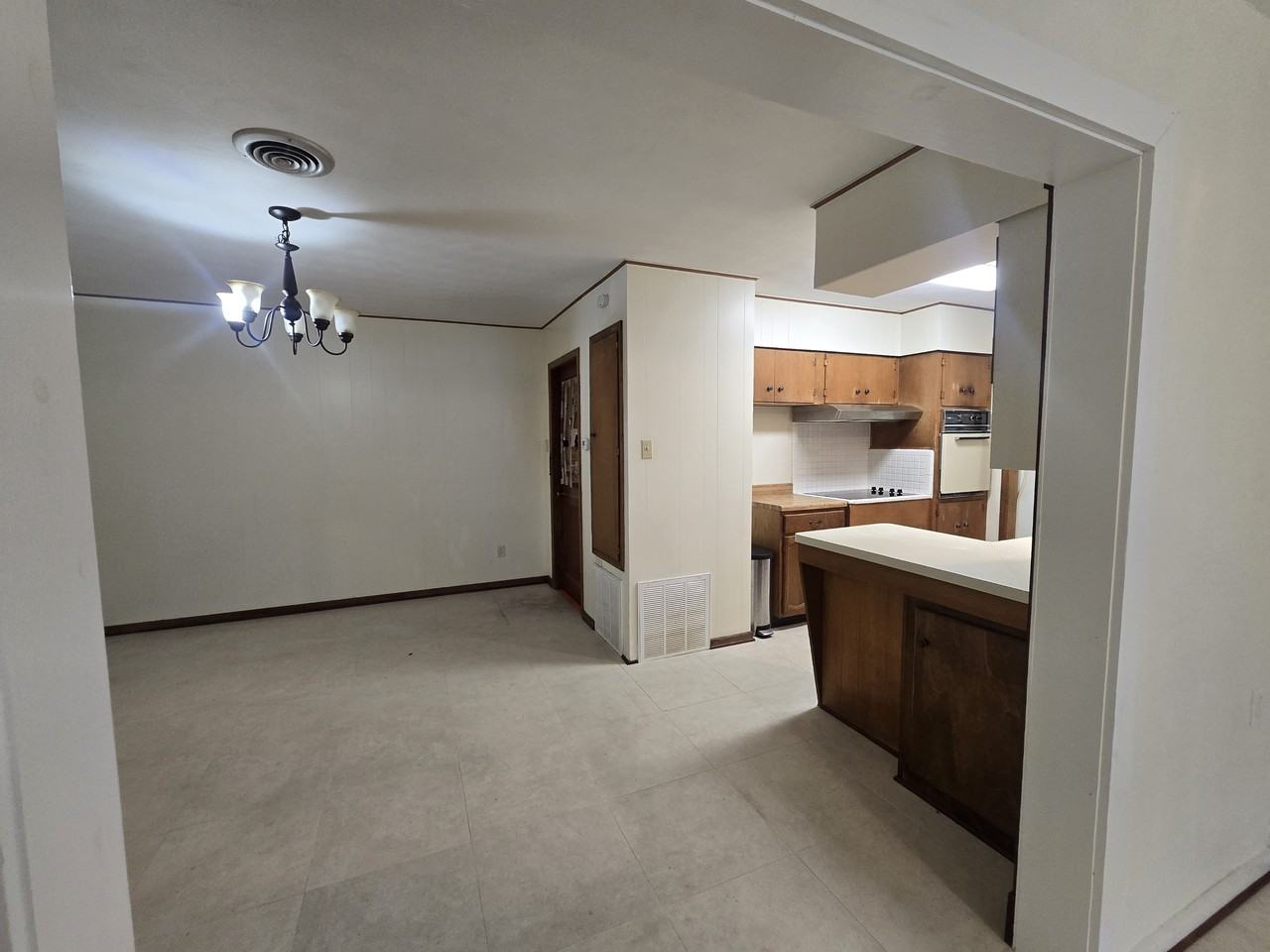 308 Mackeral St #SF - Photo 7 of 27