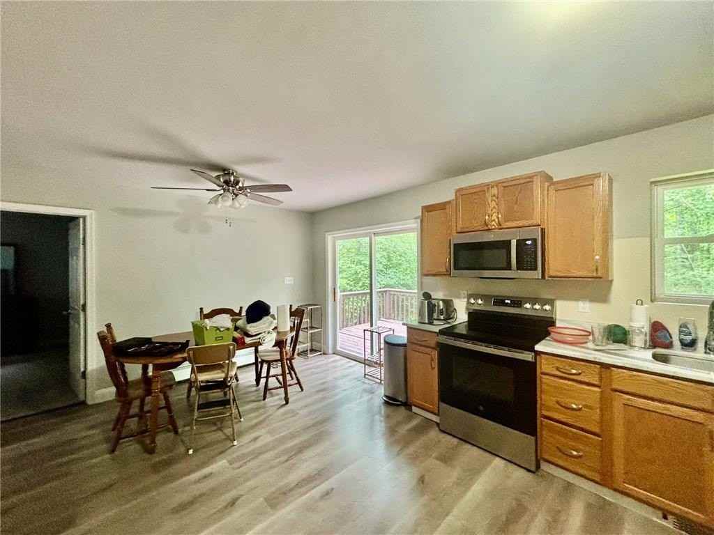 1510 Spring St - Photo 6 of 13