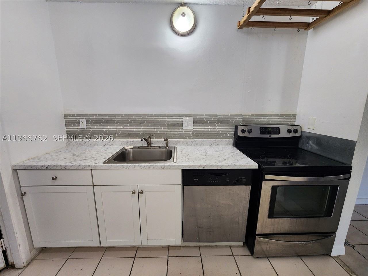 16311 Sw 102nd Pl #A - Photo 3 of 19