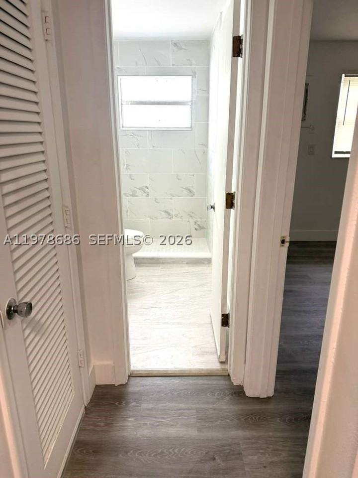 12195 W Dixie Hwy #6E - Photo 6 of 16
