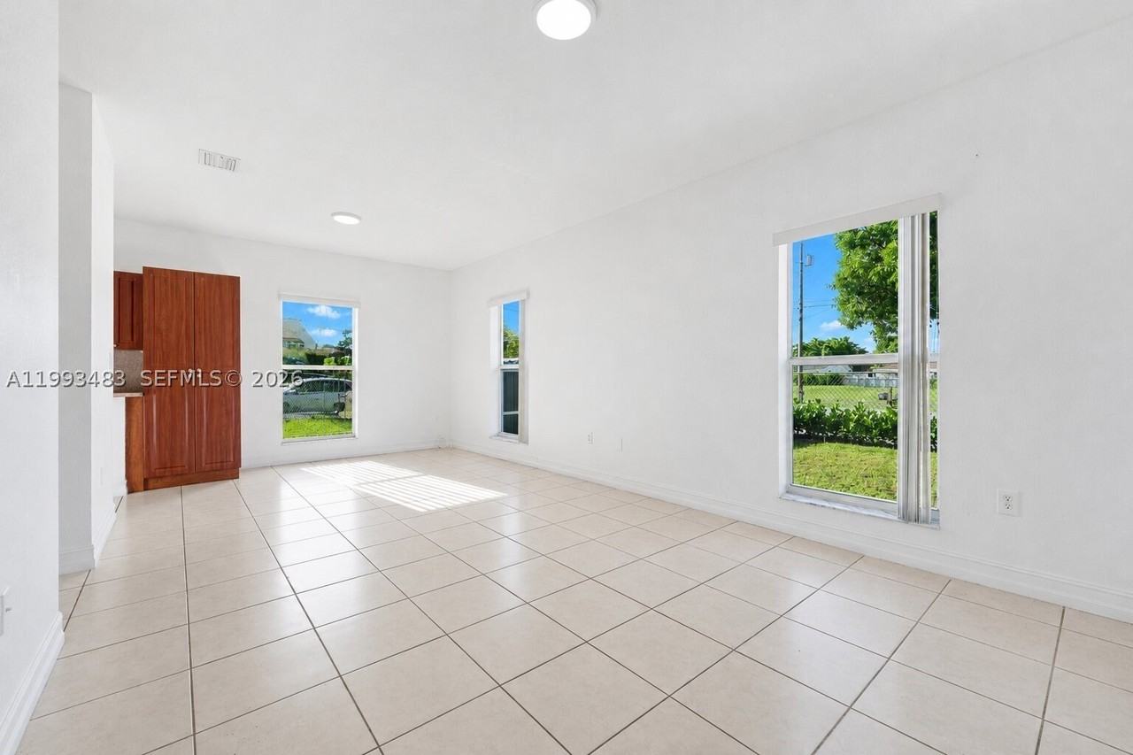10357 Sw 178th St #10357 - Photo 7 of 25