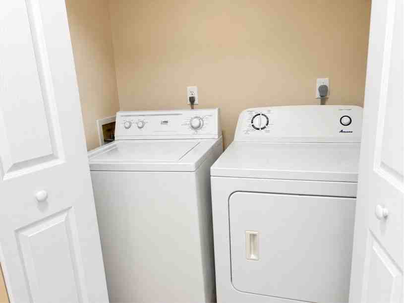 1181 Ocala Rd #1 - Photo 5 of 9