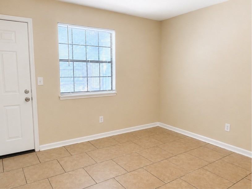 1181 Ocala Rd #1 - Photo 6 of 9