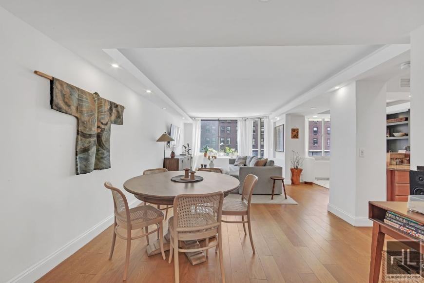 250 W 90th St - Photo 2 of 9