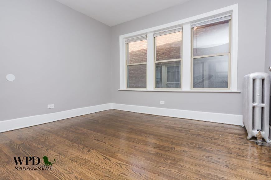 1642 W 81st St - Photo 5 of 10