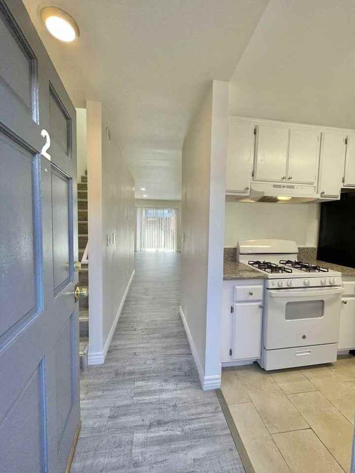 14267 Friar St - Photo 3 of 10
