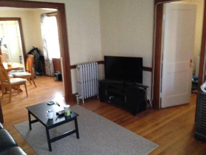 68 Brock St - Photo 5 of 8