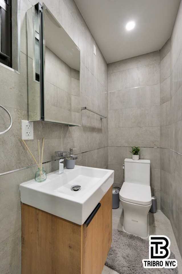 430 E 14th St - Photo 7 of 8