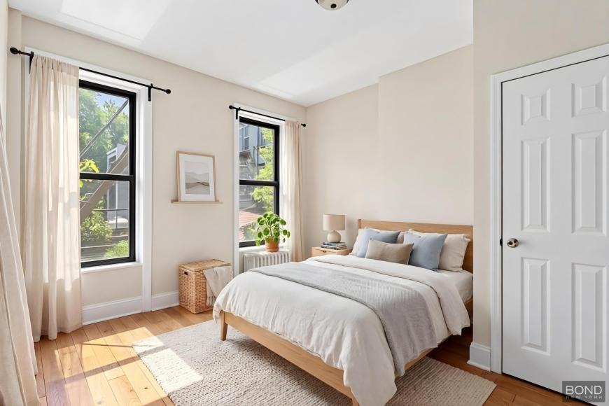 461 4th Ave - Photo 2 of 5