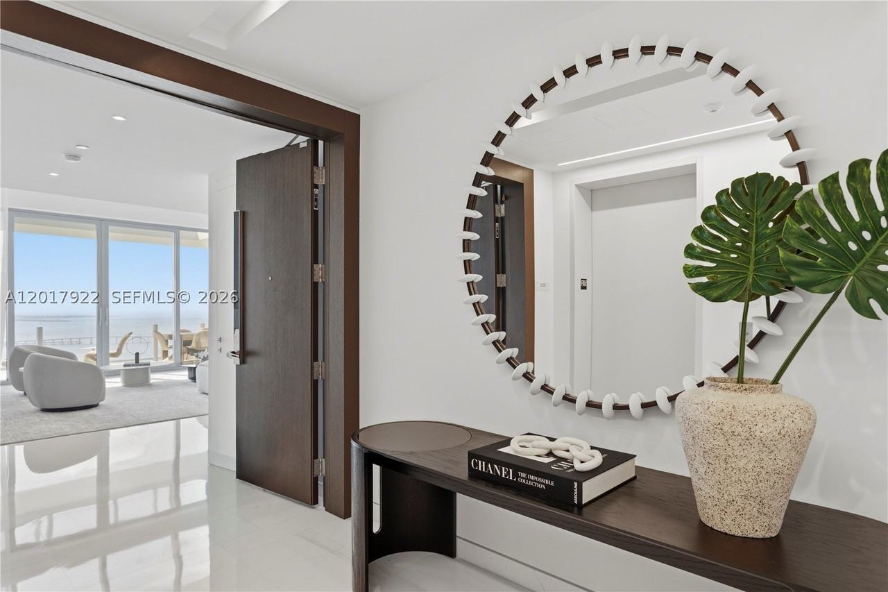 300 Biscayne Boulevard Way #5002E - Photo 5 of 37