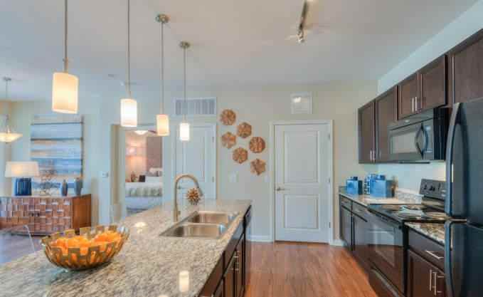12515 Barker Cypress Rd - Photo 4 of 10