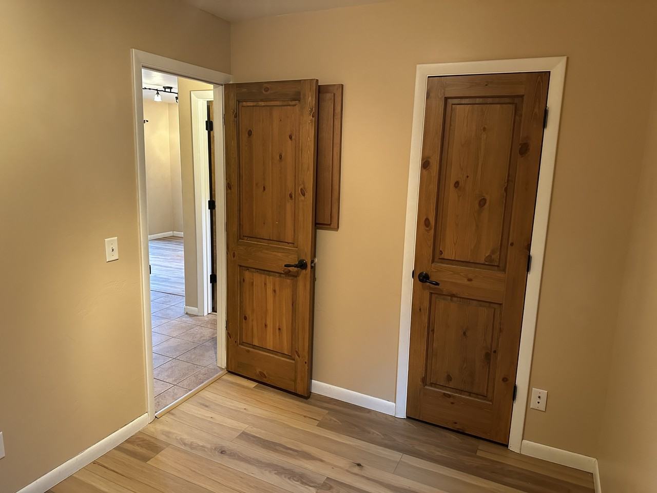 208 East 200 South - 2Suit 1-6 #2 - Photo 6 of 11