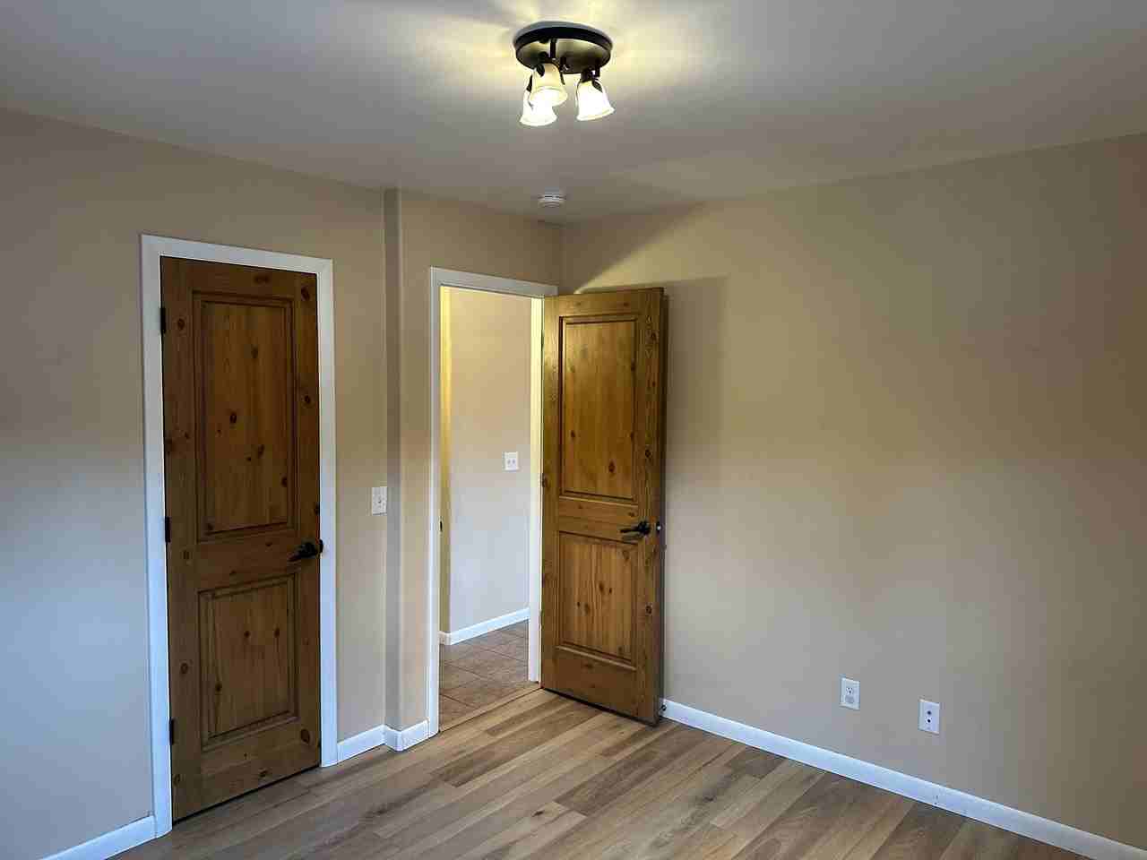 208 East 200 South - 2Suit 1-6 #2 - Photo 7 of 11