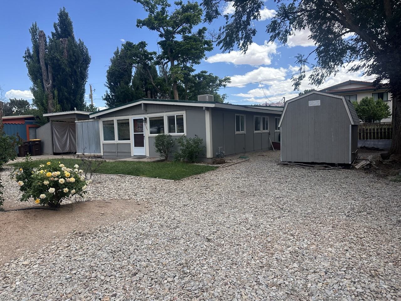 705 Palisade Dr #1 - Photo 3 of 15