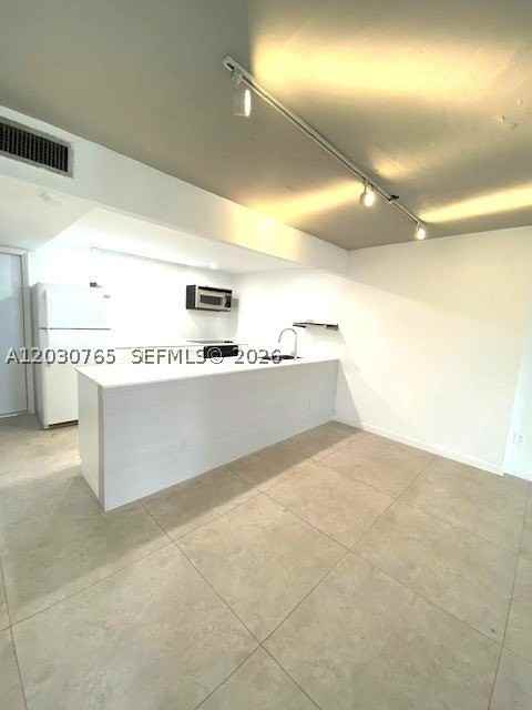 16410 Miami Dr #706 - Photo 3 of 16