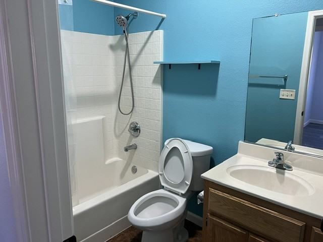 2239 Roberta Ave #1 - Photo 3 of 10
