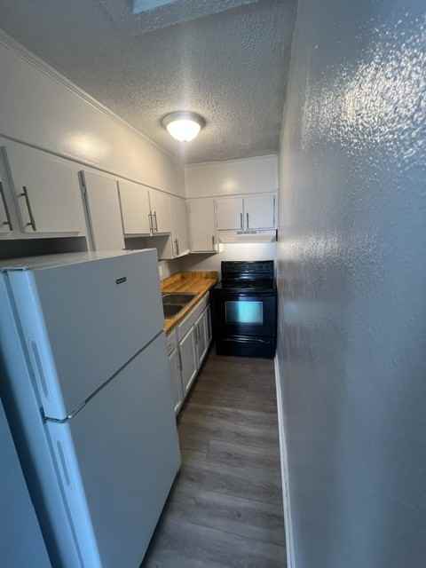 3100 Azalea Dr #B - Photo 6 of 10