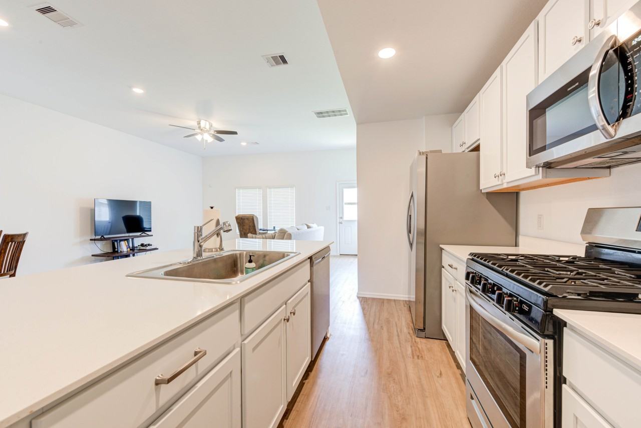 1496 Twilight Green Dr #1 - Photo 4 of 11