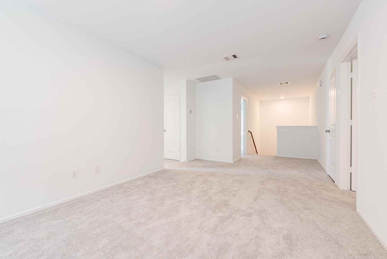 1496 Twilight Green Dr #1 - Photo 5 of 11