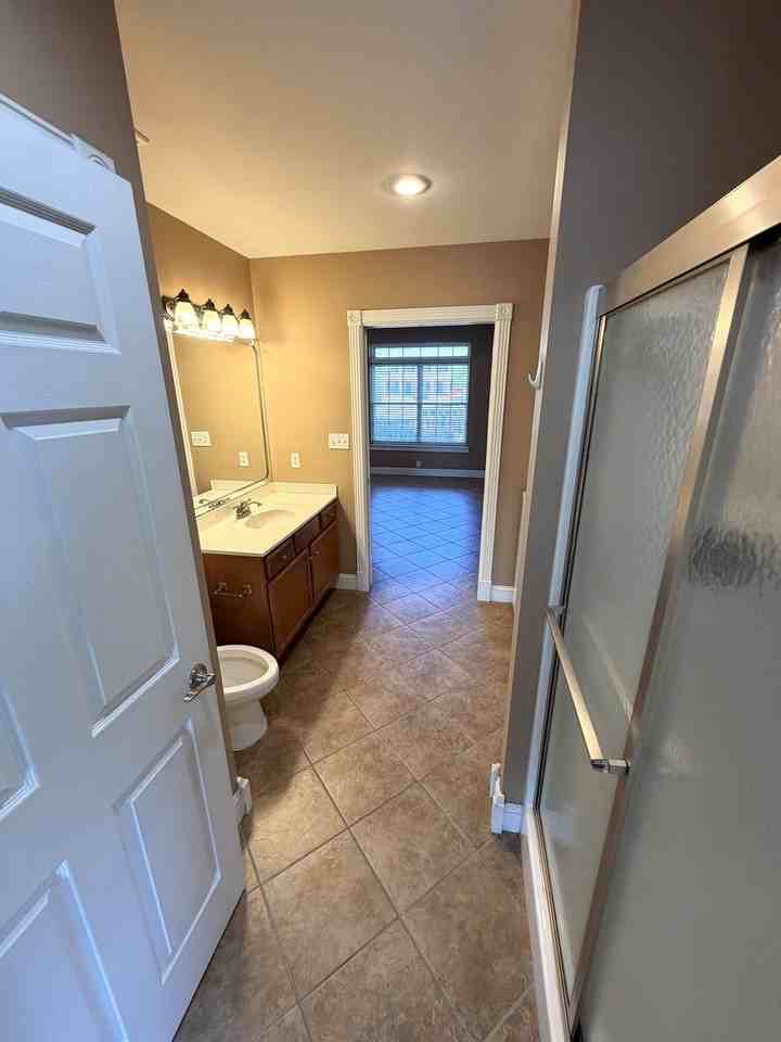 98 Melrose Drive - CUnit C #C - Photo 4 of 8