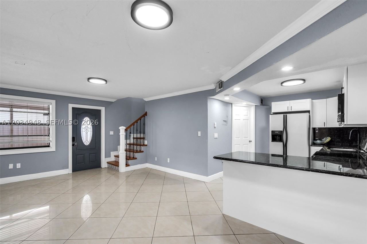 5335 W 23rd Ct #13-4 - Photo 3 of 24