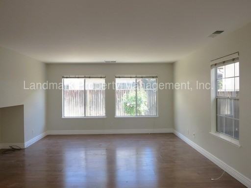 1572 Firestone Loop - Photo 3 of 12