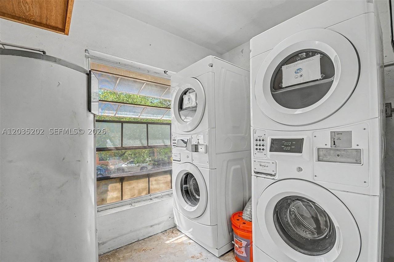 427 Anastasia Ave #11 - Photo 7 of 7