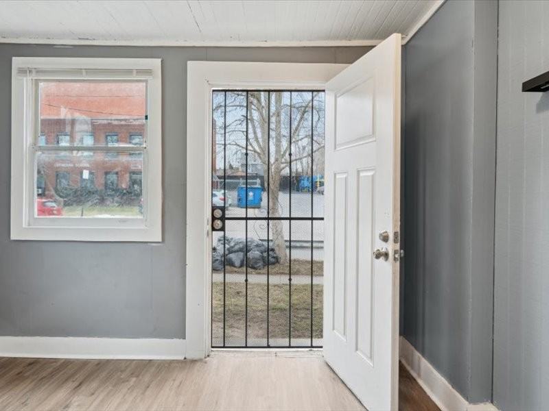 4002 Ardmore Ave #1 - Photo 3 of 50