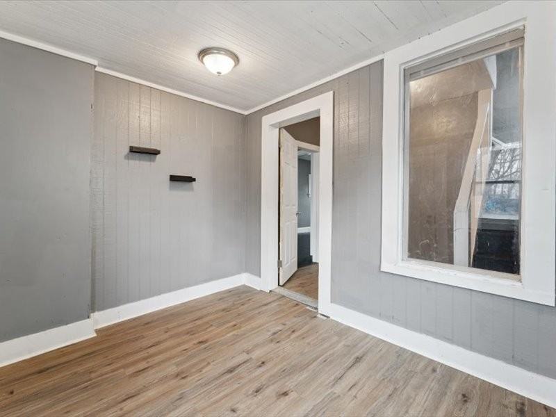 4002 Ardmore Ave #1 - Photo 5 of 50