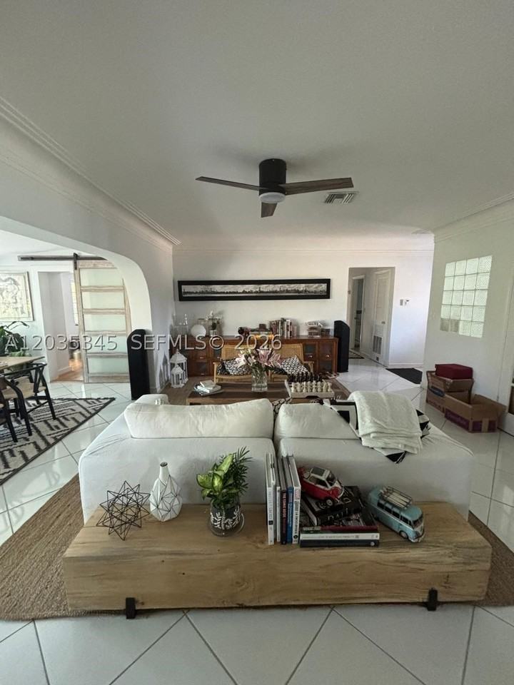 745 S Shore Dr - Photo 5 of 28