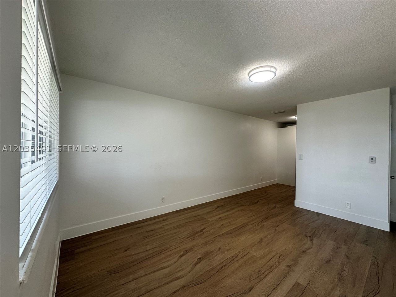 5911 Ne 18th Ave #4 - Photo 4 of 29