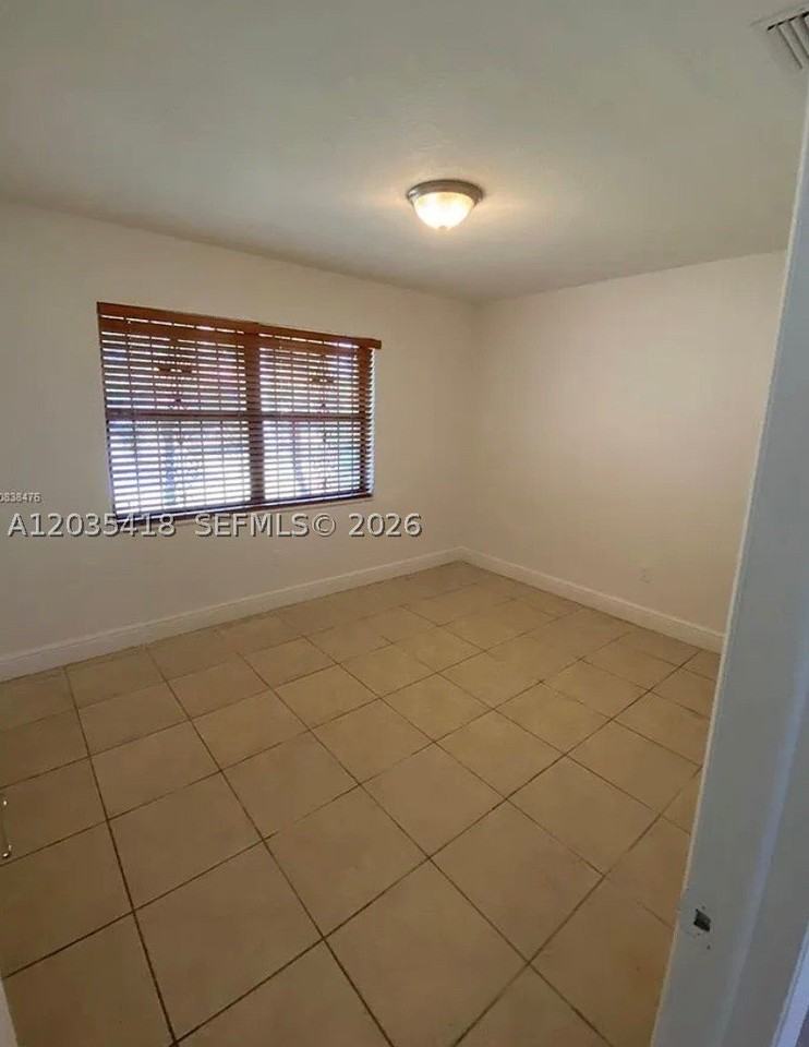 4933 Sw 135th Pl #4933 - Photo 4 of 6